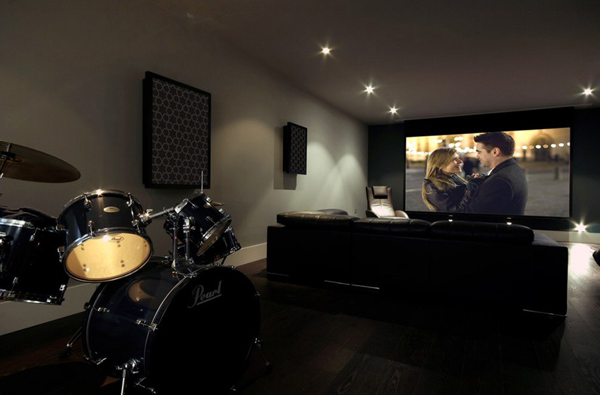 Home Cinema Garden Room